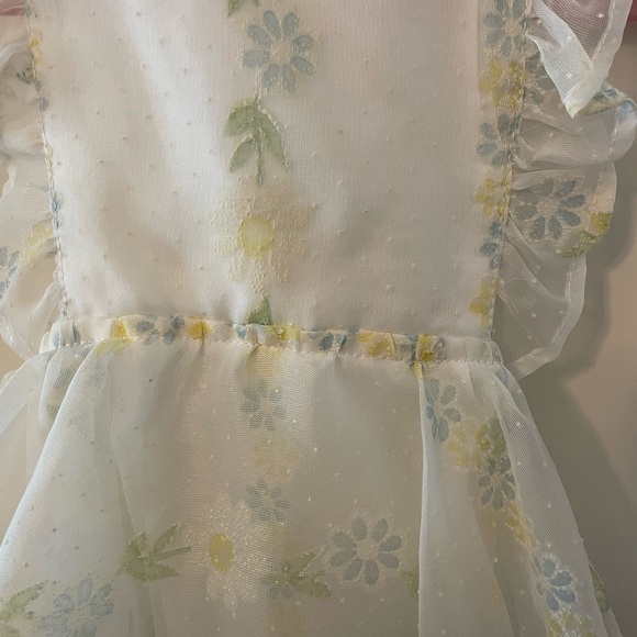 Vintage fabric numikids 6-12 month floral pinafore dress. - Picture 3 of 3